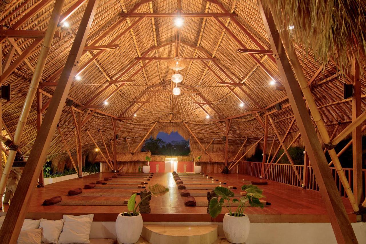 Sannyas Boutique Hotel Uluwatu  Exterior photo