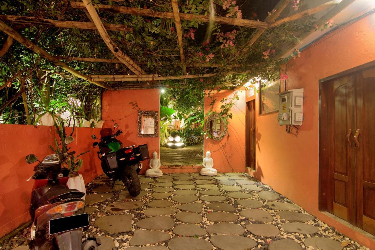 Sannyas Boutique Hotel Uluwatu  Exterior photo