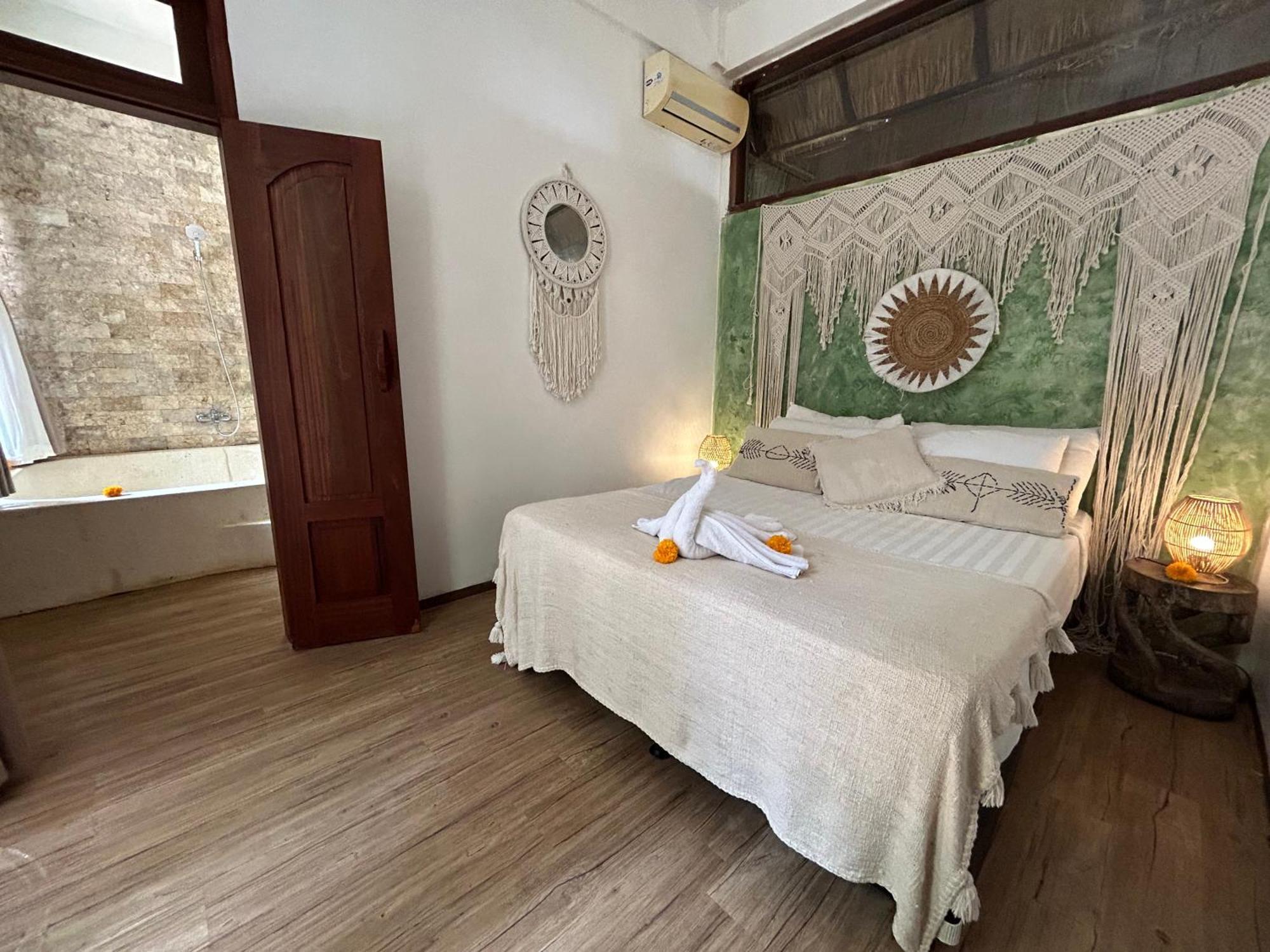 Sannyas Boutique Hotel Uluwatu  Exterior photo